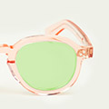 Light green mineral lenses (CLAY-26)
