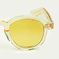 Light yellow mineral lenses (CLAY-27)