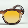 Light yellow mineral lenses (CARD-68)