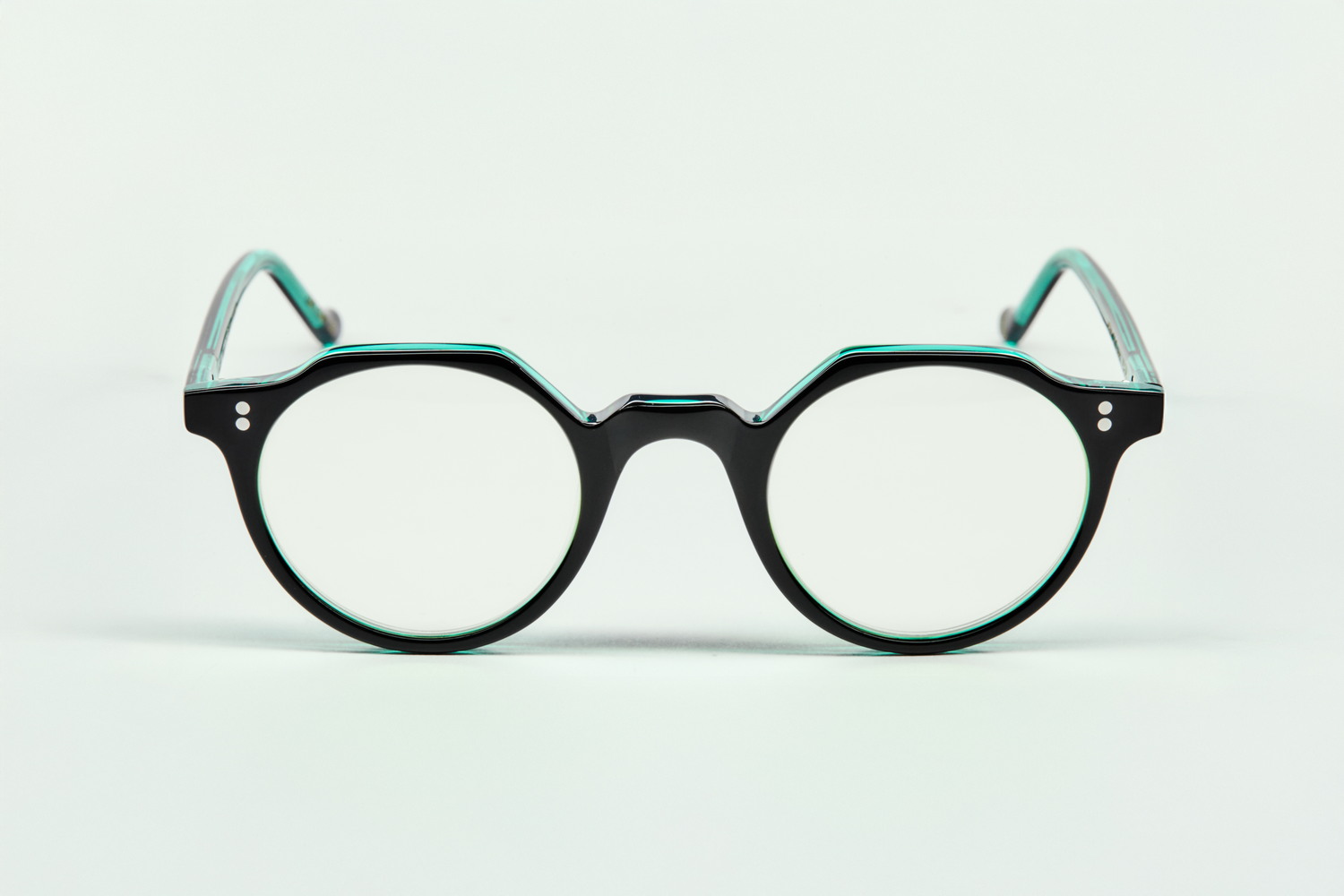 HERI-BLKGREEN-F-TRANSPARENT