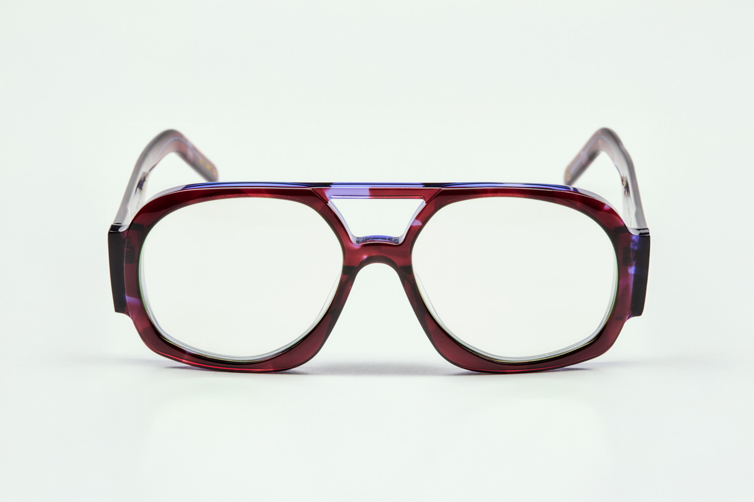 TUPAC-LTD19B-F-TRANSPARENT