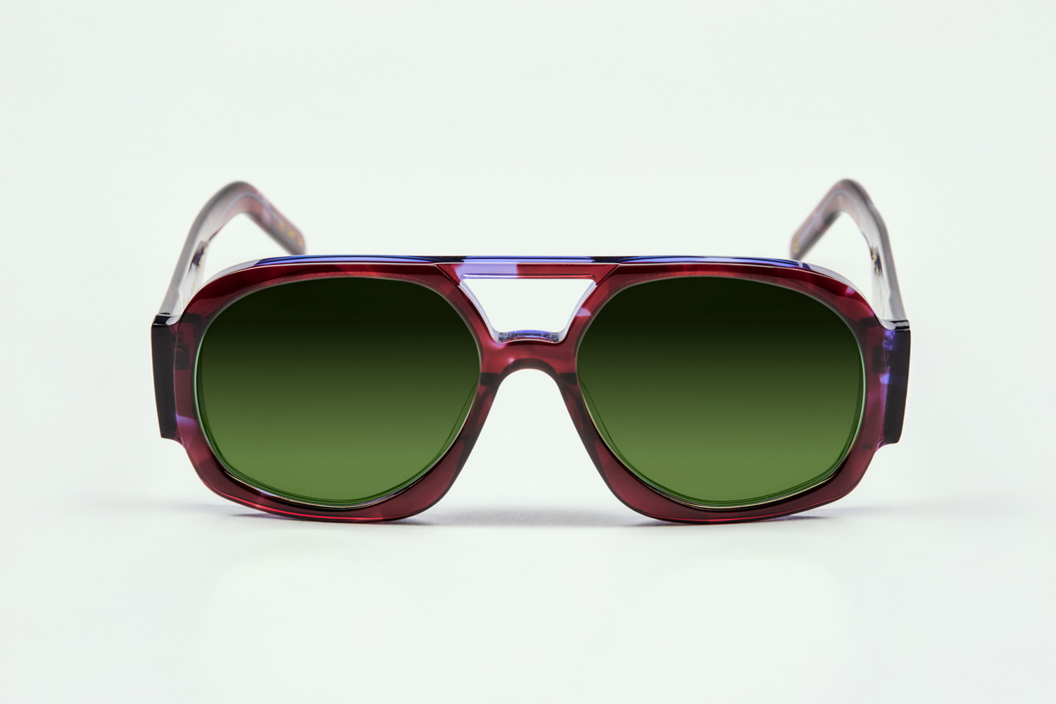 TUPAC-LTD19B-F-VERTFONCE-VERRE-MINERAUX