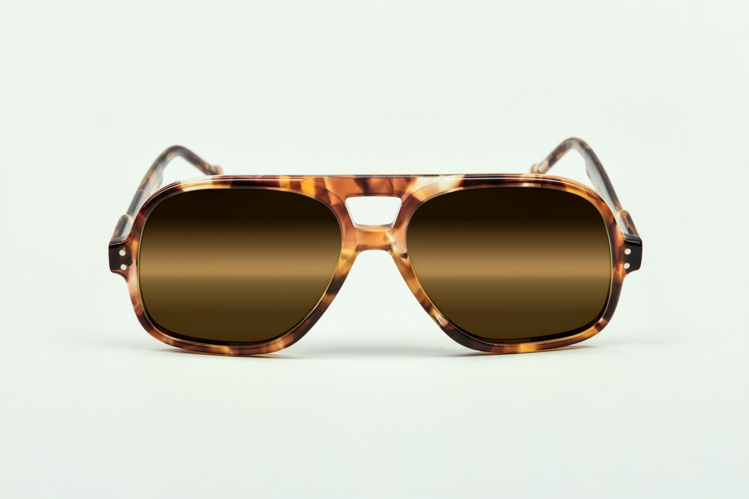 LOTUS-LTD17-F-MARRON-VERRE-MINERAUX-POLARISANT