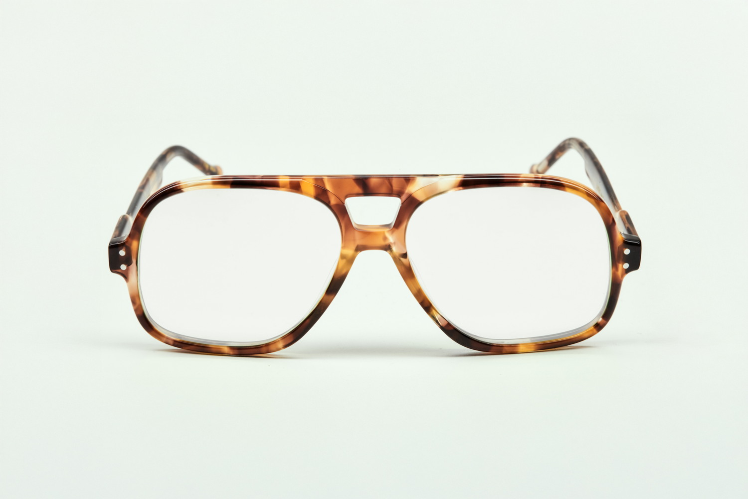 LOTUS-LTD17-F-TRANSPARENT