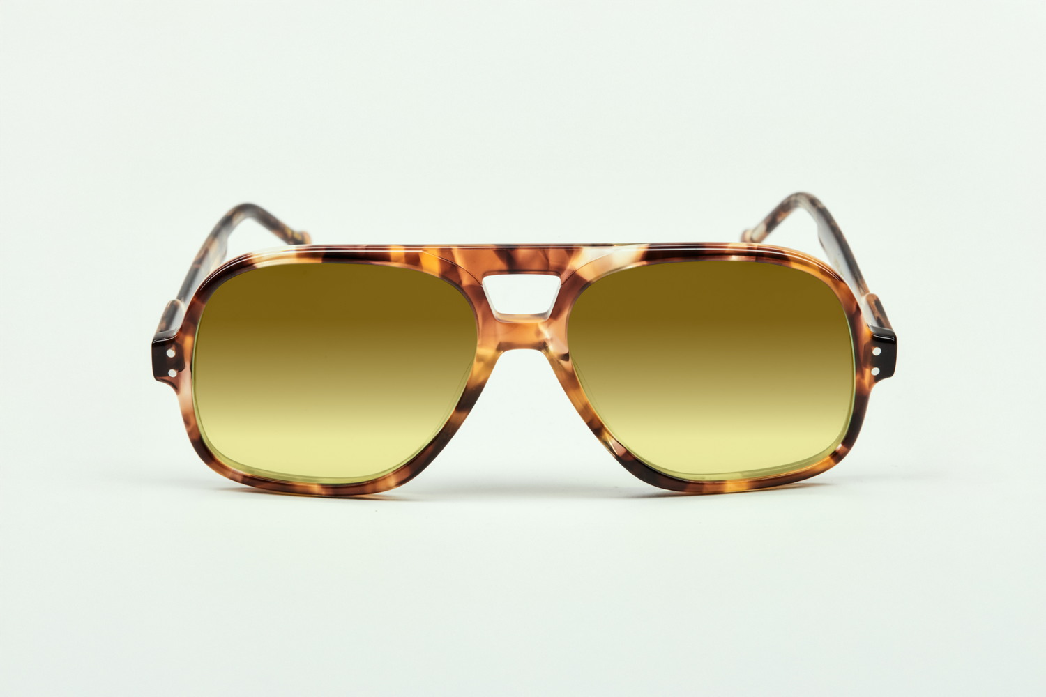 LOTUS-LTD17-F-VERRE-MIEL-DEG-MINERAUX