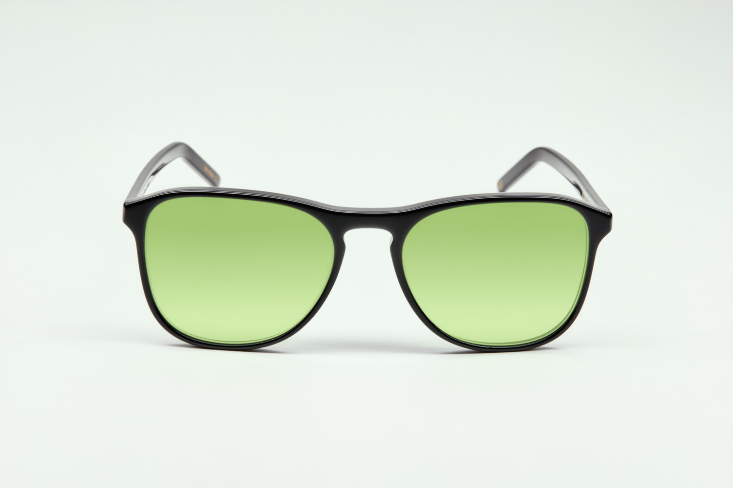 FUNK-5-F-VERRE-VERT-CLAIR-MINERAUX