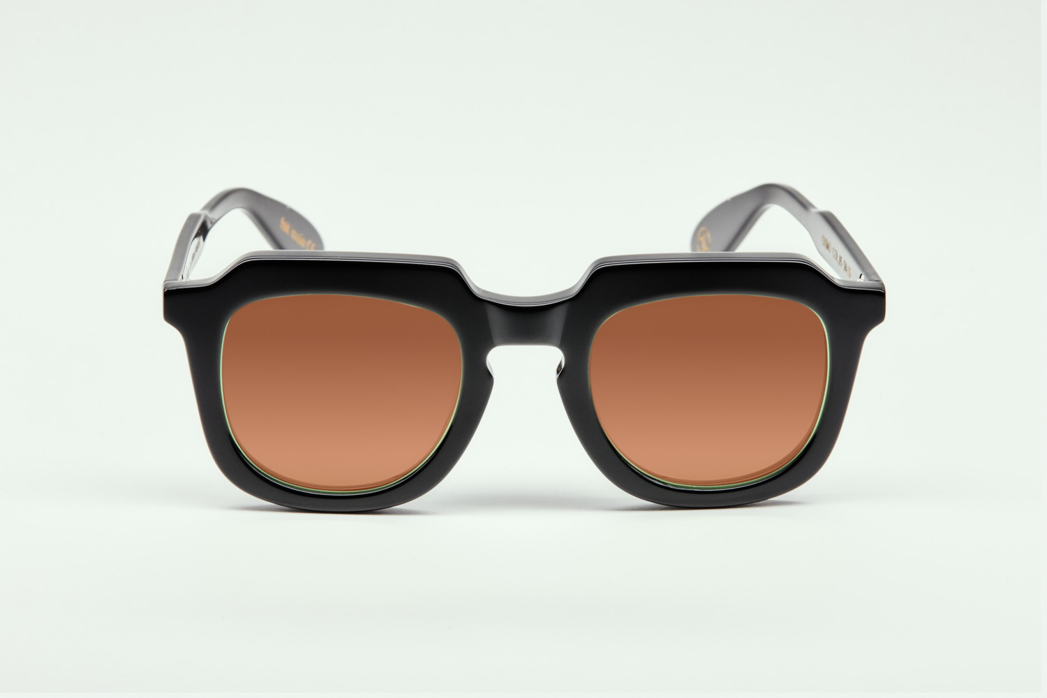 OXMO-5-F-VERRE-ROSE-MINERAUX